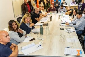 Río Grande: Luciano Selzer destacó el diálogo multisectorial y el respeto institucional en la Comisión de Educación