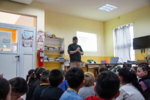 El Municipio de Tolhuin llevó charlas de cuidado responsable a escuelas primarias de la ciudad