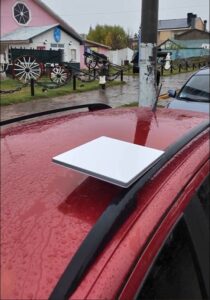 El municipio recuerda instalar las antenas starlink de forma segura en los vehículos
