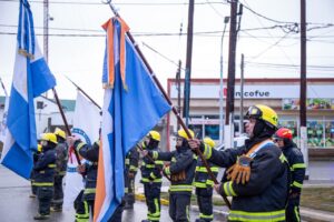Tierra del Fuego conmemoró el Día de La Bandera con izamientos simultáneos en las tres ciudades y en las bases Antárticas