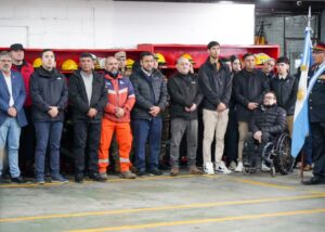El municipio acompañó el acto por el 142° aniversario de bomberos voluntarios