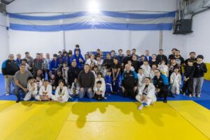 El intendente acompañó a judocas y sus familias en el dojo municipal