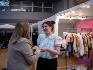 La escuela municipal de emprendedores genera nuevas oportunidades de comercialización e integración regional