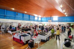 Gran participación en la feria Emprender TDF edición mes de las maternidades